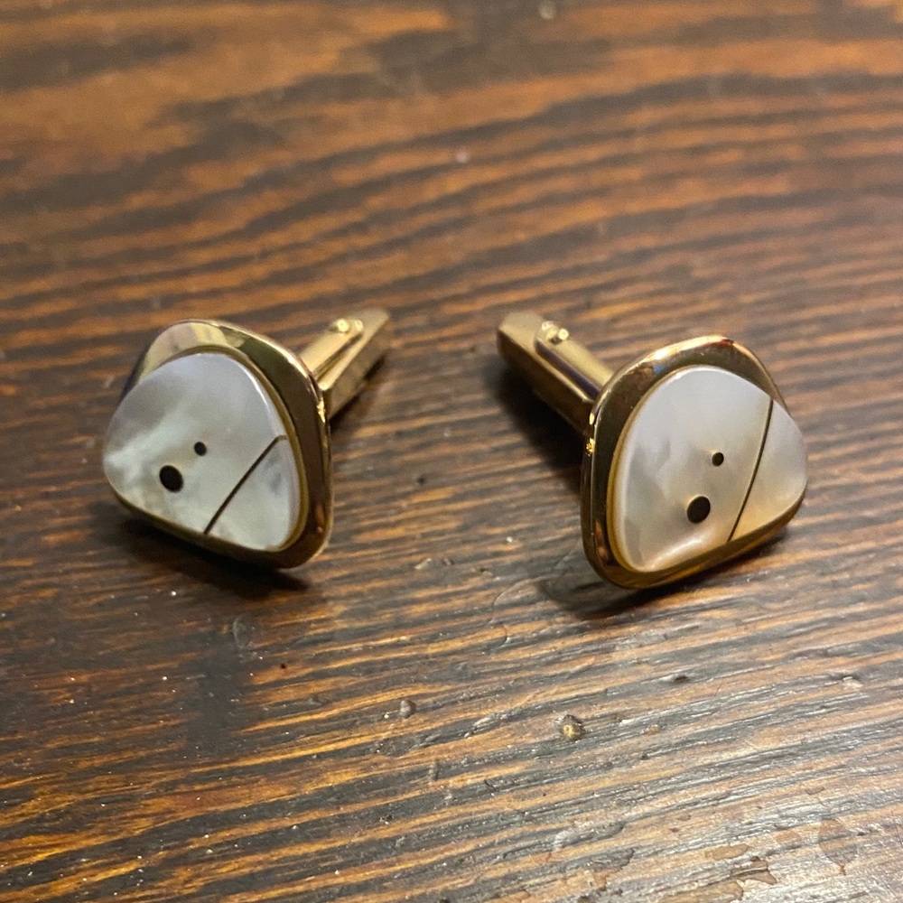 Vintage Swank Accessories gold tone white mother of pearl cuff links unisex - Picture 2 of 9